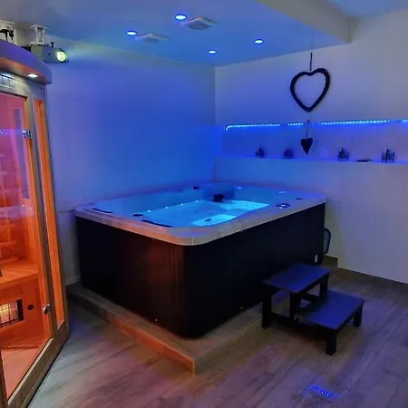 Le Reve Sauna Ecran Cinema * Colmar