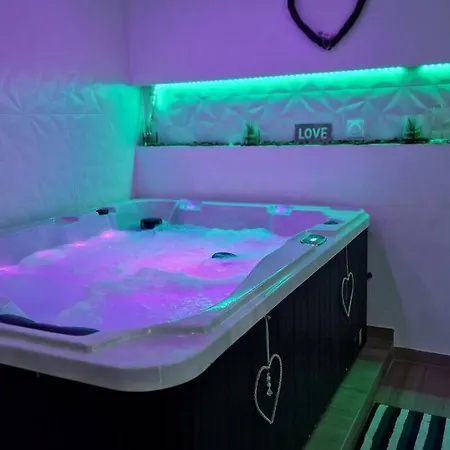 Apartment Le Reve Sauna Ecran Cinema