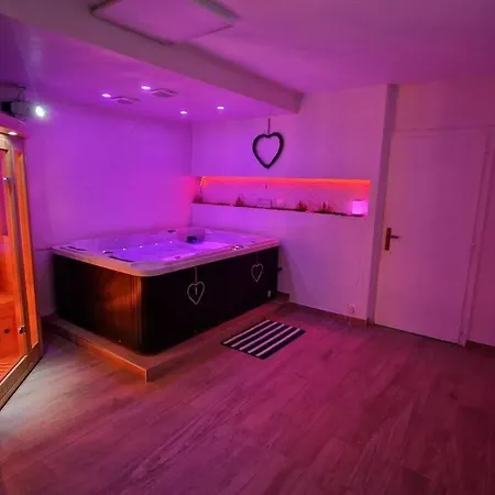 Le Reve Sauna Ecran Cinema Apartment *