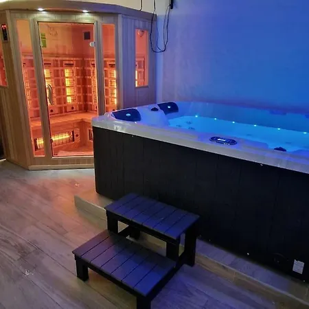Le Reve Sauna Ecran Cinema Apartment